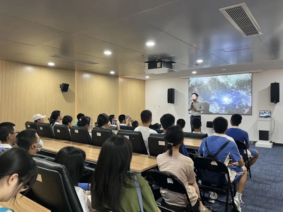 社工服务 | 布心社区开展党建引领做时代好少年暨参观学习爱国主义教育基地活动